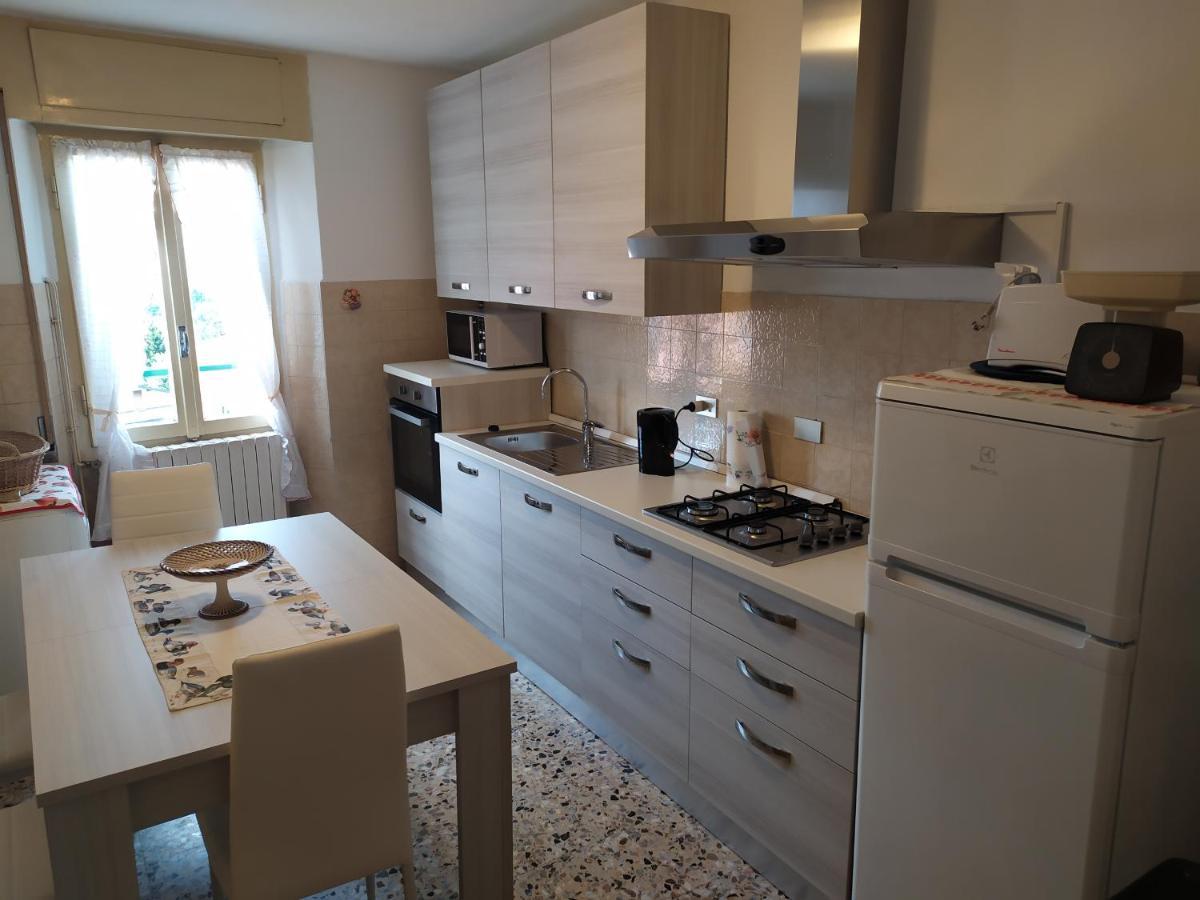 Appartamento Gianna Porto Valtravaglia Exterior photo